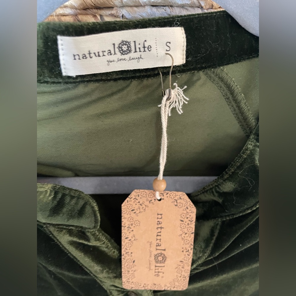 Women's Natural Life Green Velvet Tunic Top Shacket Pockets Size S Boho Chic - Picture 7 of 11